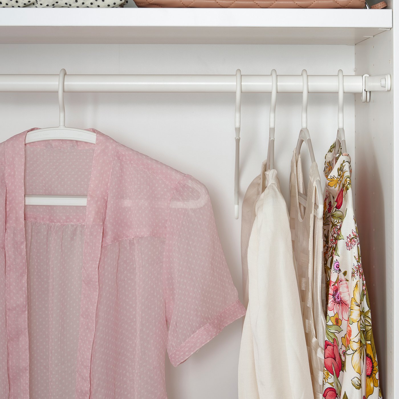 TRYSSE percha blanco gris IKEA
