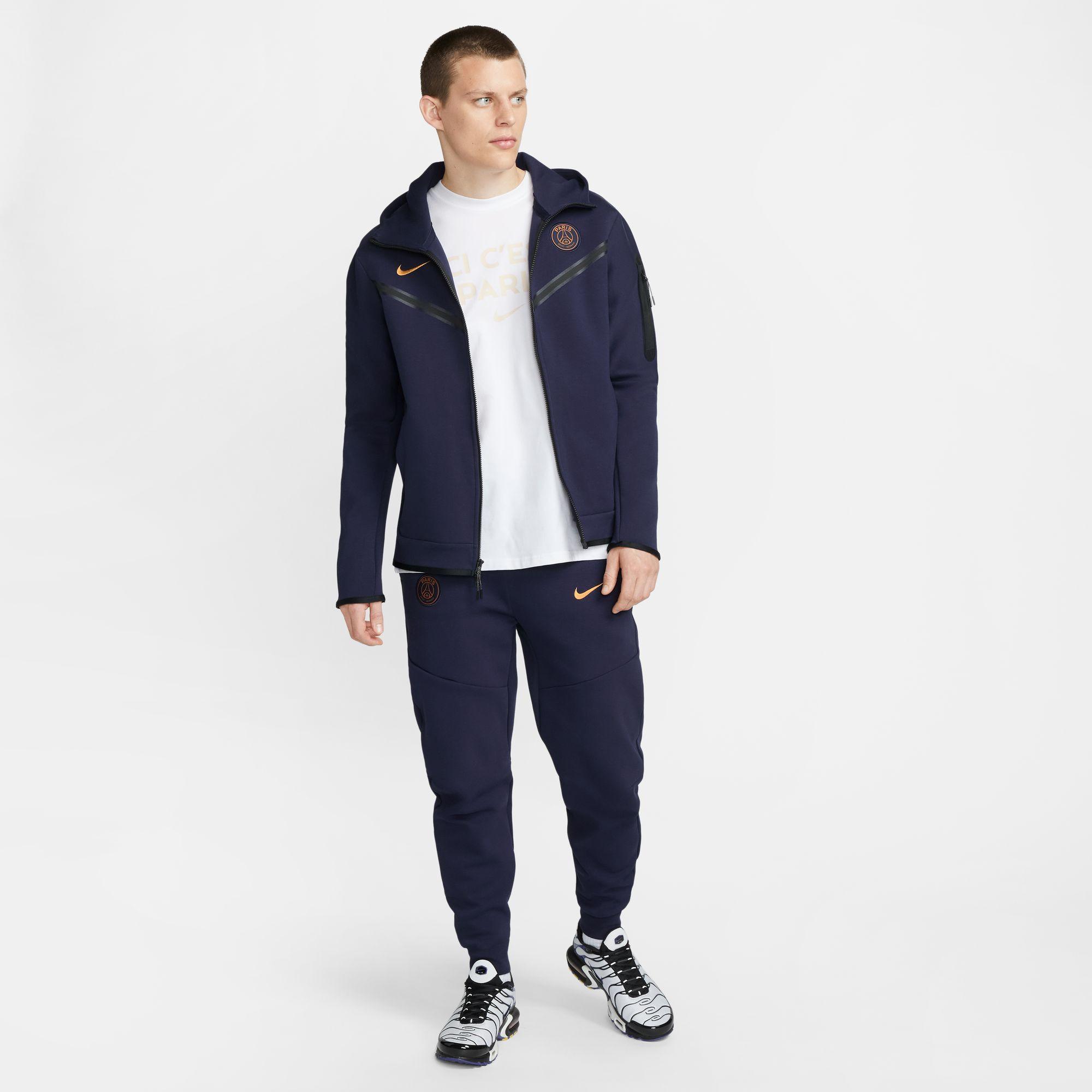 Nike paris saint on sale germain tech pack